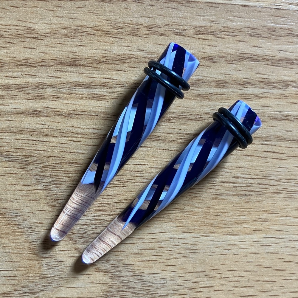 Hot Topic Blue and Black Geometric Earrings